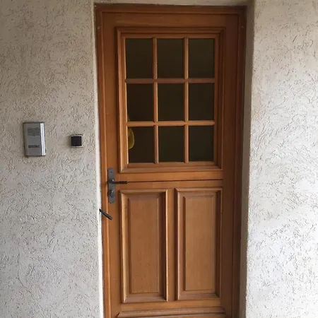 בית נופש Character Village Townhouse *