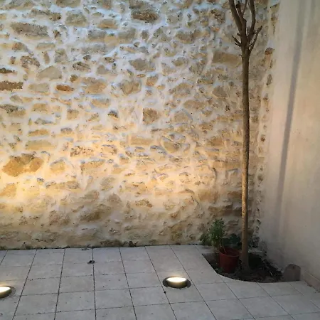 Character Village Townhouse * Puimisson
